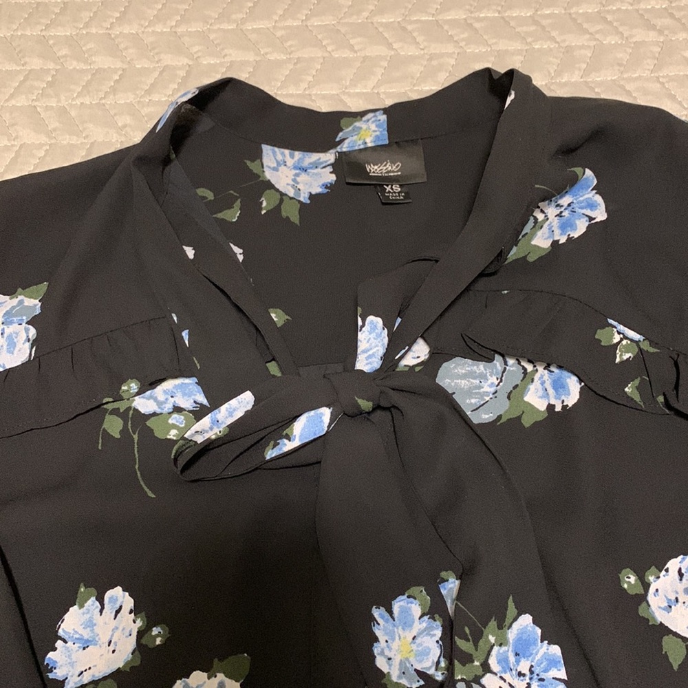 Target blouse - Picture 2 of 6